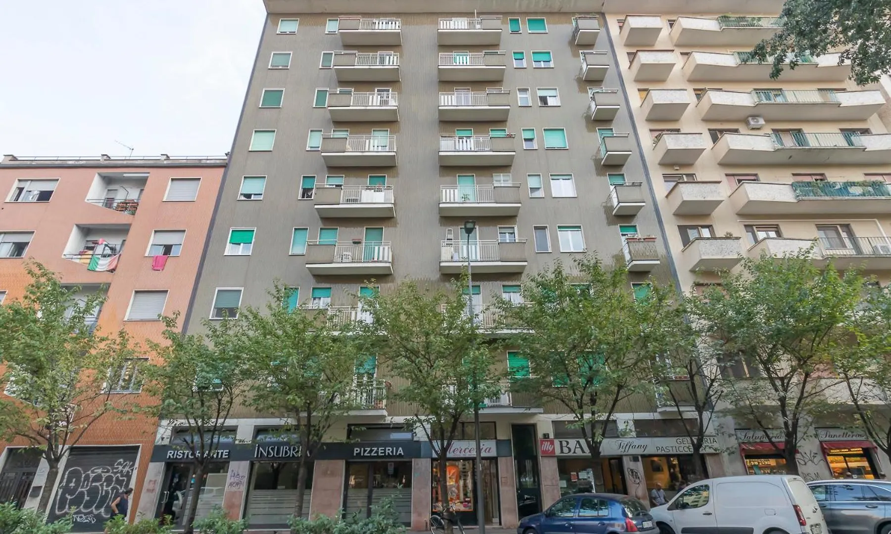 Oasi Urbana A Milano: Piazza Insubria Apartment